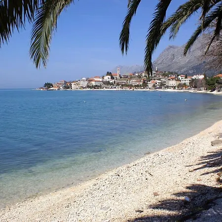 13681d Apartman Gradac (Split-Dalmatia)